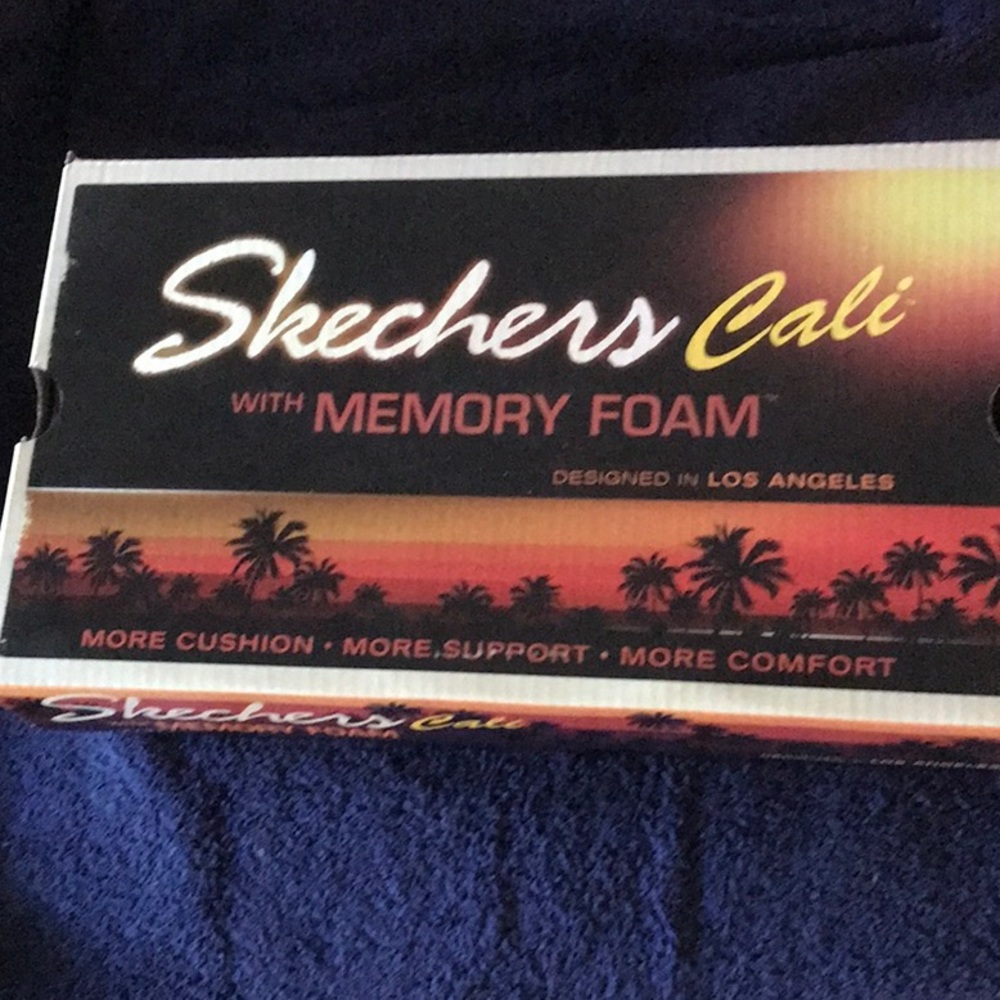 Skechers Cozy Campfire slippers